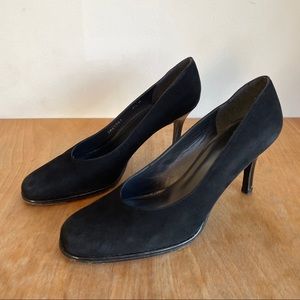 vintage Stuart Weitzman black suede pumps